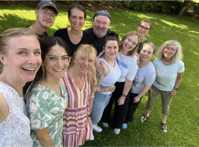 Gruppenselfie eines Teams nach dem Workshop
